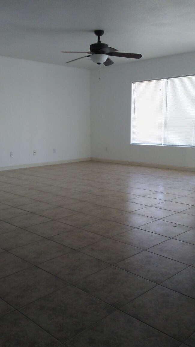 Photo - 10549 W Carousel Dr Unit 1
