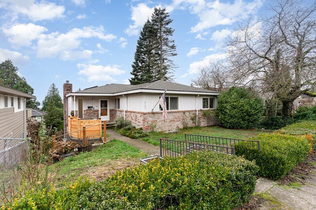 Photo - 6525 39th Ave SW