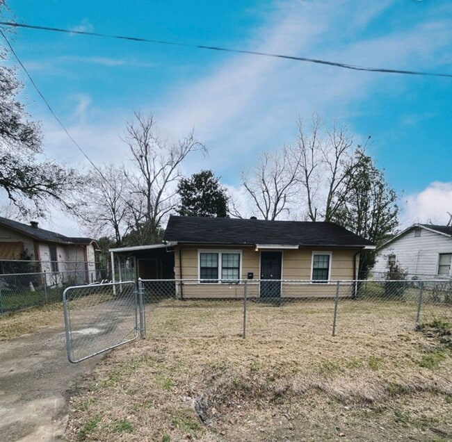 Photo - 4340 Pine St