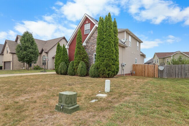 3375 Cotham Ln