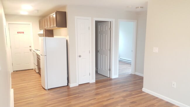 Photo - 10 E Main St Unit 3