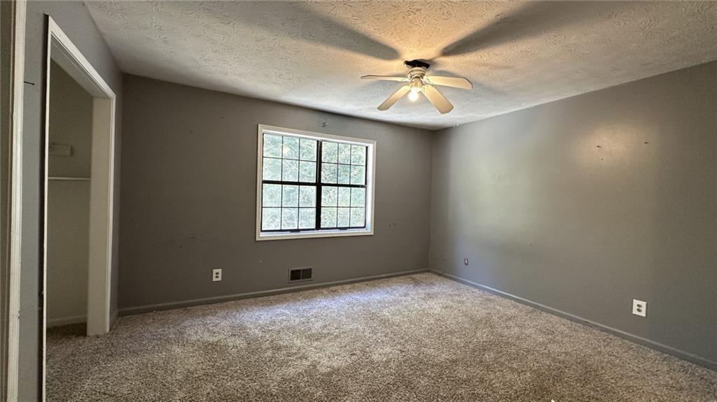 Photo - 4247 Dejohns Way