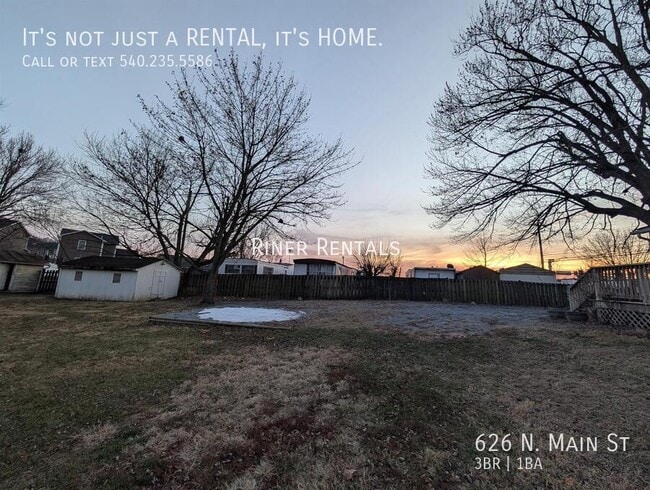 Photo - 626 N Main St