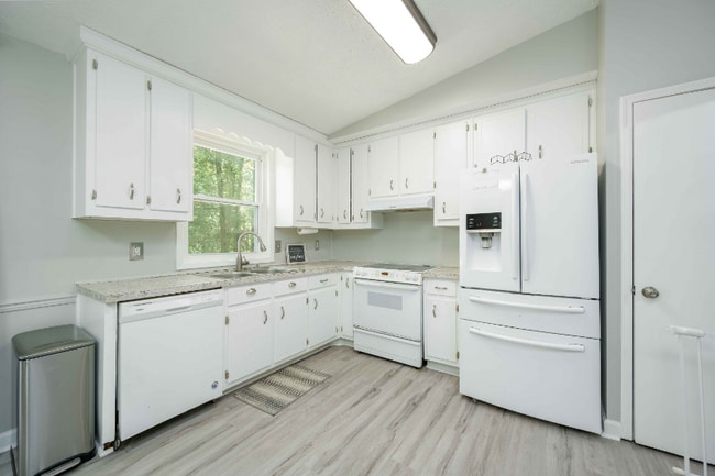 Photo - 4348 Bradley Dr SW