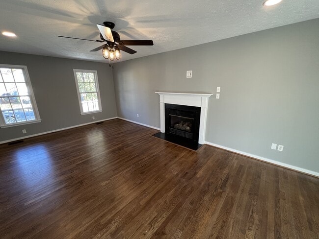 Photo - 618 McCauliff Dr