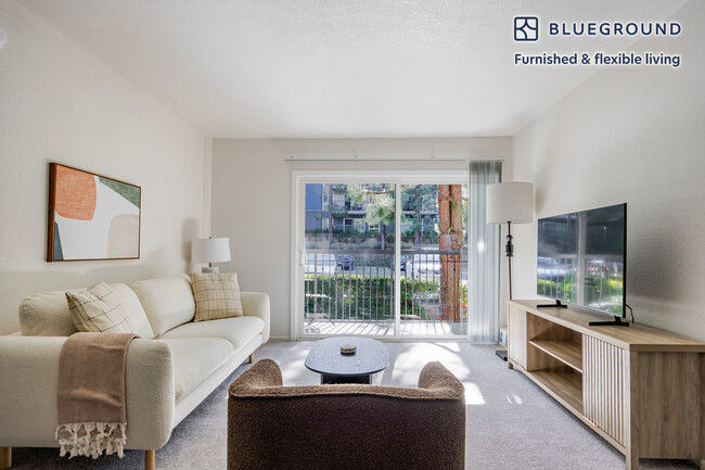 Photo - 3612 Barham Blvd Apartamento Unidad FL2-ID1321