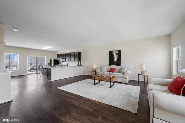 Photo - 203 Starry Way Dr