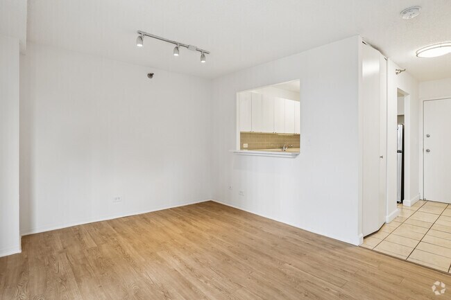 STUD/1BA Living Area