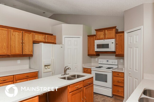 Photo - 1394 Gillott St NW