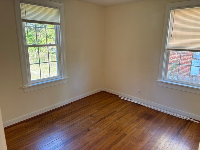 Photo - 5316 Smith Ave