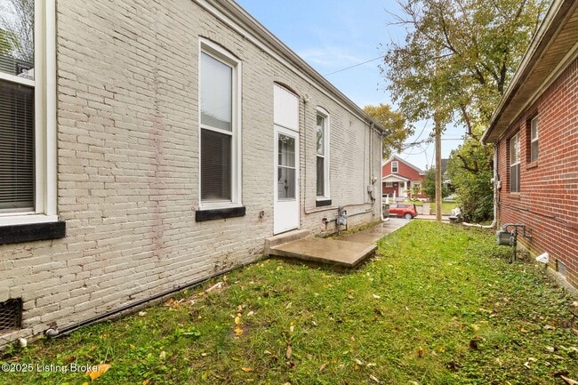 Photo - 408 Dr W. J. Hodge St