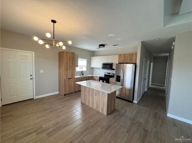 Photo - 311 W Campeche Ave Unit 2