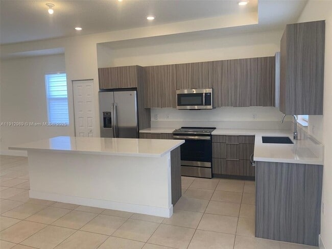 Photo - 10443 NW 82nd St Unit 31