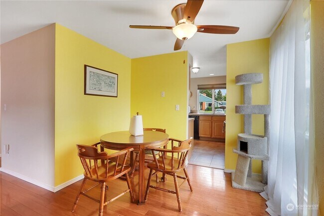 Photo - Beautiful 3-Condo in Lakewood – Apply Today!