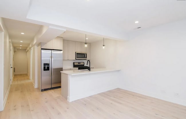 Photo - 1334 W Bryn Mawr Ave Unit G1