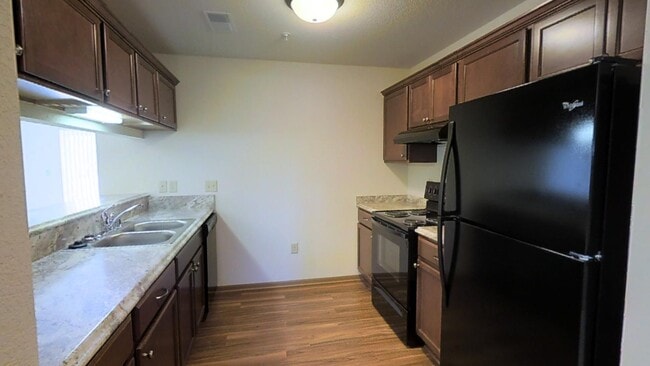 Photo - Condo Style Lower 1 Bedroom 1 Bathroom Apartment Available Unit 37
