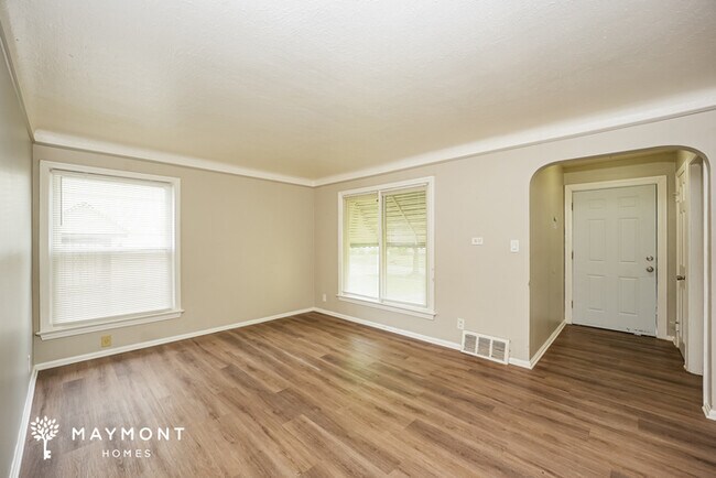 Photo - 18505 Maple Heights Blvd