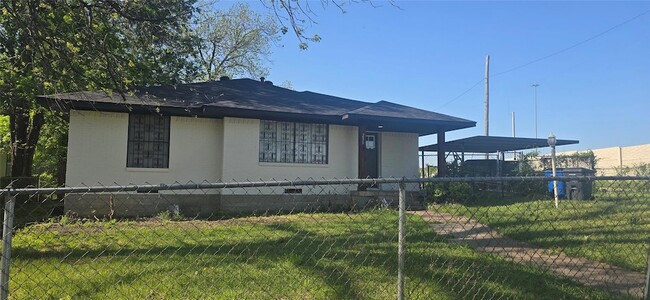 Photo - 230 W Louisiana Ave House