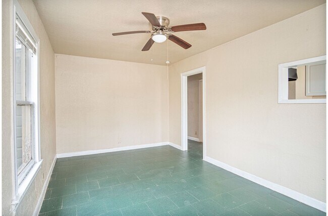 928 Poinsettia St Unidad 928 Poinsettia