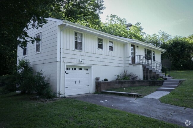 Building Photo - 3703 Chula Vista Dr Rental