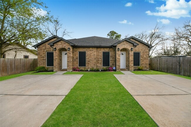 Photo - 7980 Ethel St