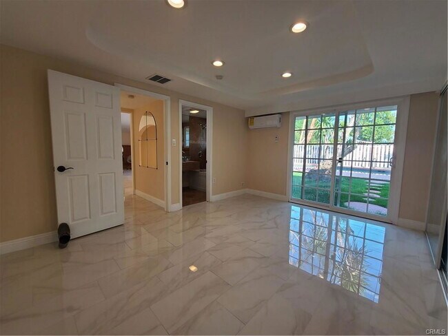 Photo - 6744 Cozycroft Ave