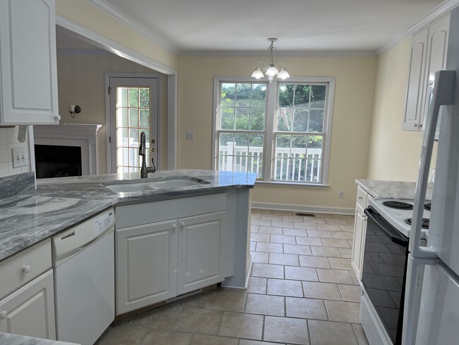 Photo - 6 Willow Tree Ct