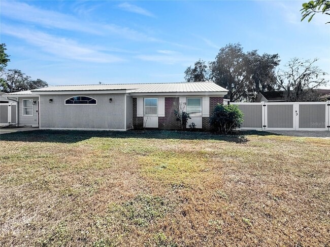 Photo - 1003 County Rd 17A W