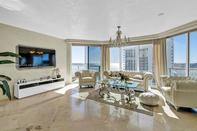 16699 Collins Ave Unidad 2508