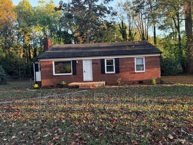 Building Photo - 9225 Old Moores Chapel Rd