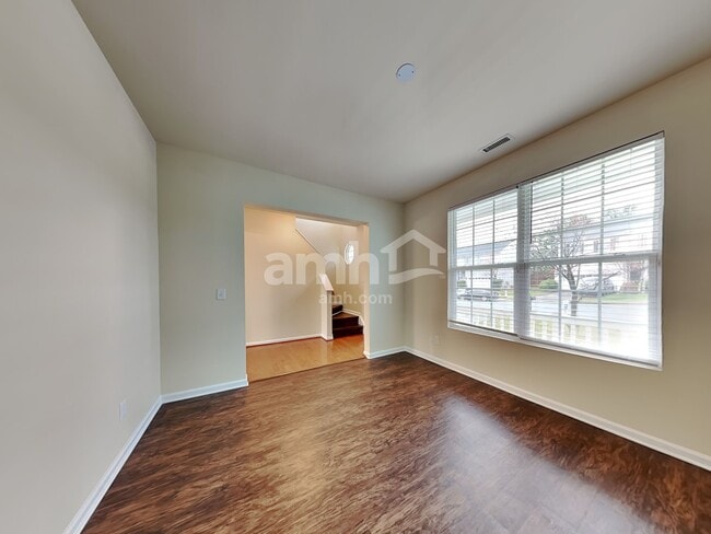 Photo - 3012 Cardinal Lake Dr