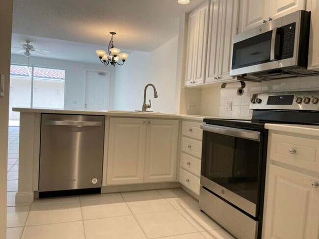 186 Soriano Dr