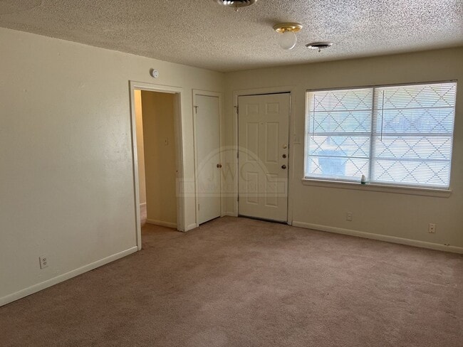 Photo - 804 Jefferis Ave