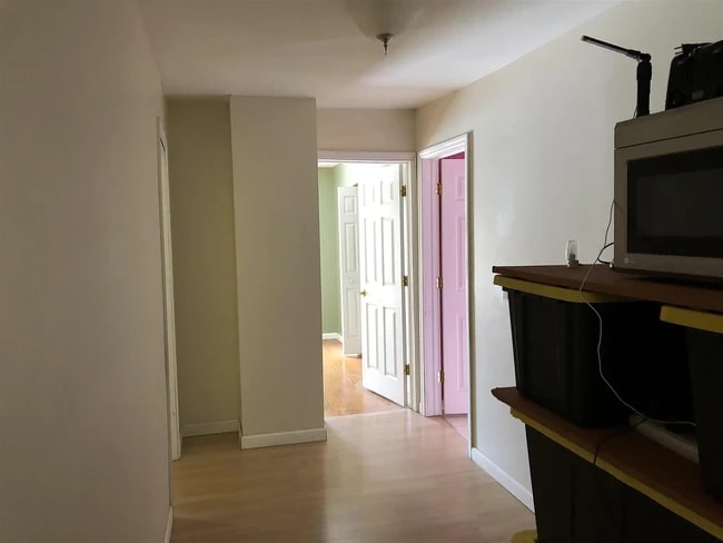 Photo - 17 Potter Ave Unidad #2