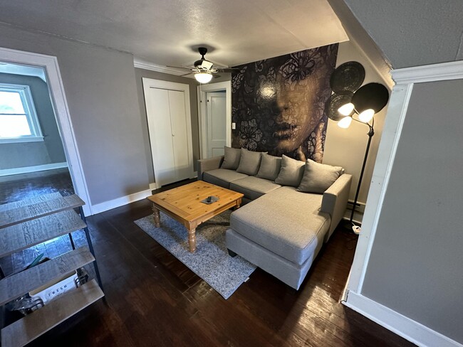 Photo - 1601 Hinkson Ave