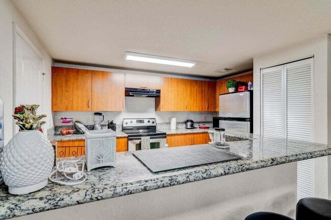Photo - 130 SW Peacock Blvd Unit 16