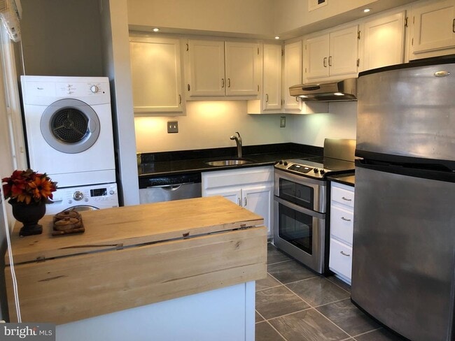Photo - 1111 N Pitt St Unit 3A