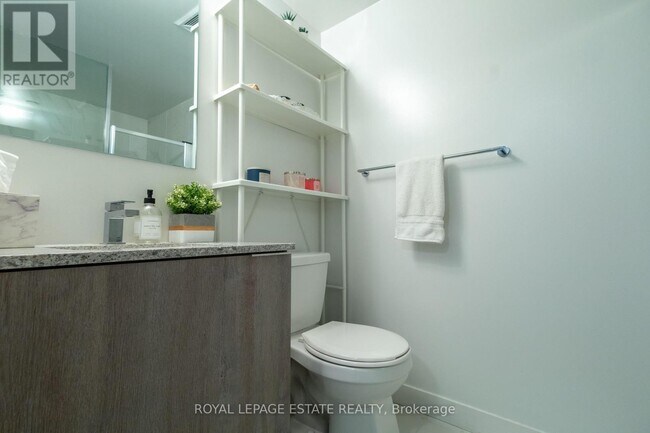 Photo - 31 Tippett Rd Unit 657