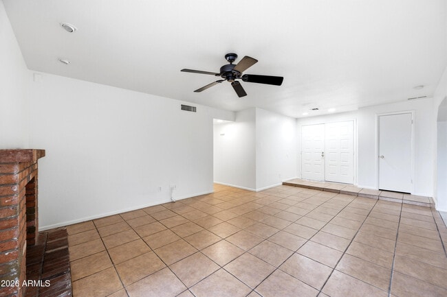 Photo - 8520 W Alice Ave