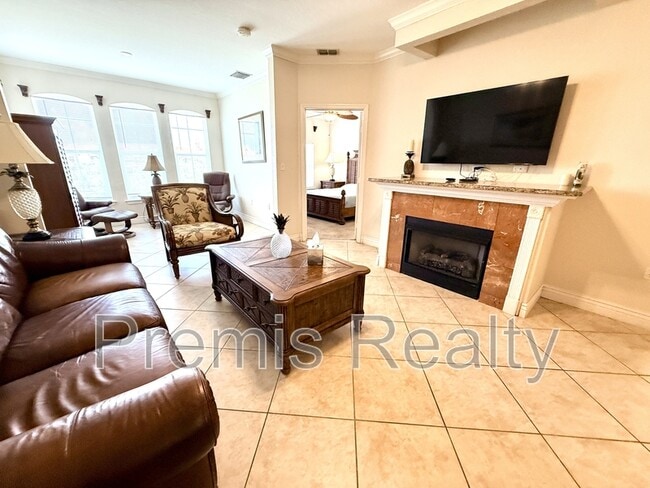 Photo - 2731 Via Capri Unit 930