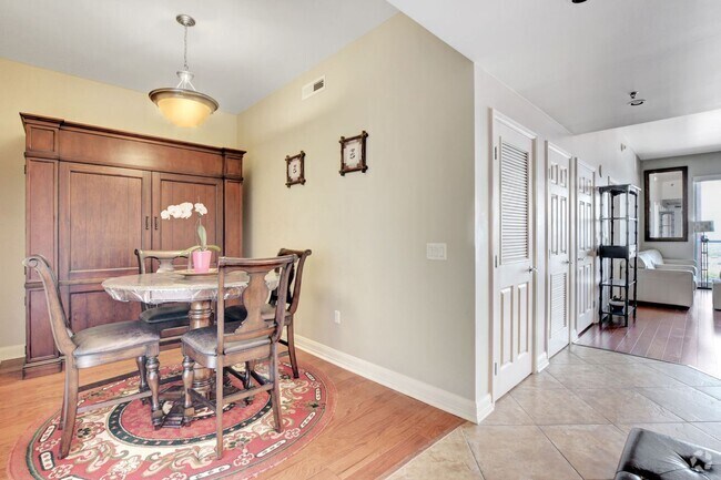 Building Photo - HIGHRISE DOWNTOWN, FULLY FURNISHED! Unit 1016 Rental