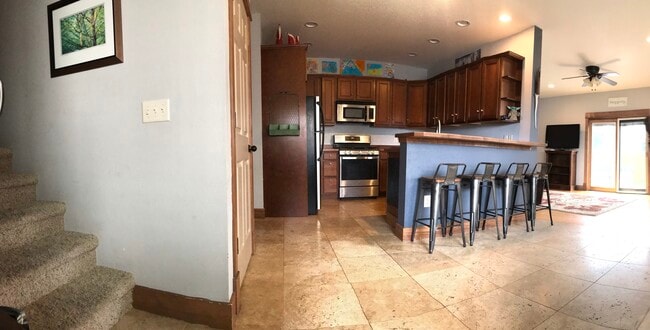 Photo - 4662 Shadowglen Dr Unit B