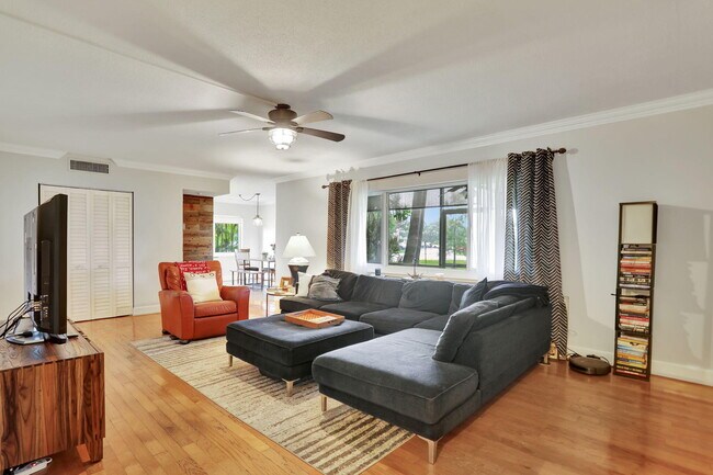 Photo - 2800 NE 28th St Unit 7