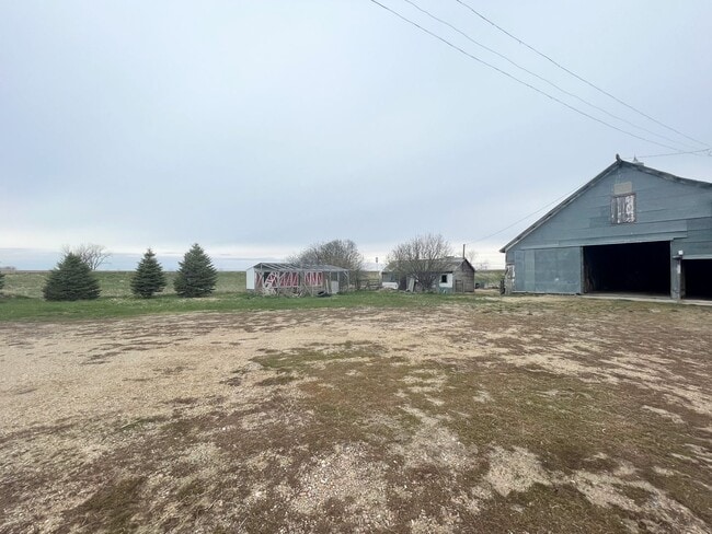 Photo - Exit 350 Acreage between Sioux Falls and Mitchell- 4 bedroom house