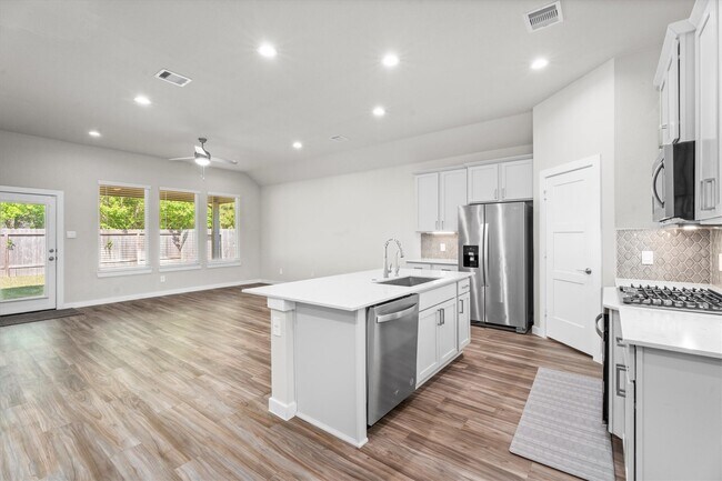 Photo - 14334 Winema View Ln