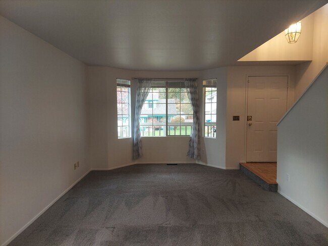 Photo - Kent East Hill rental home - 3 bedroom two...