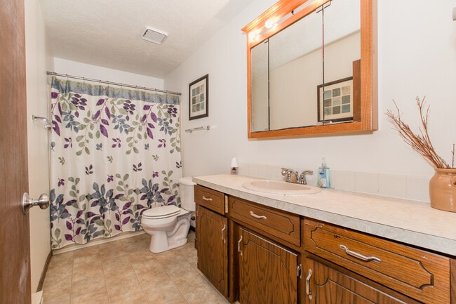 Photo - Washington Square Apartments