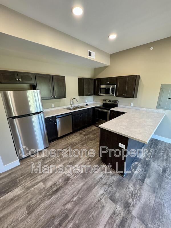 Photo - 8781 Lexington Ave