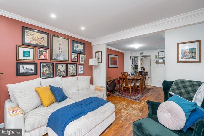 Photo - 1005 Light St