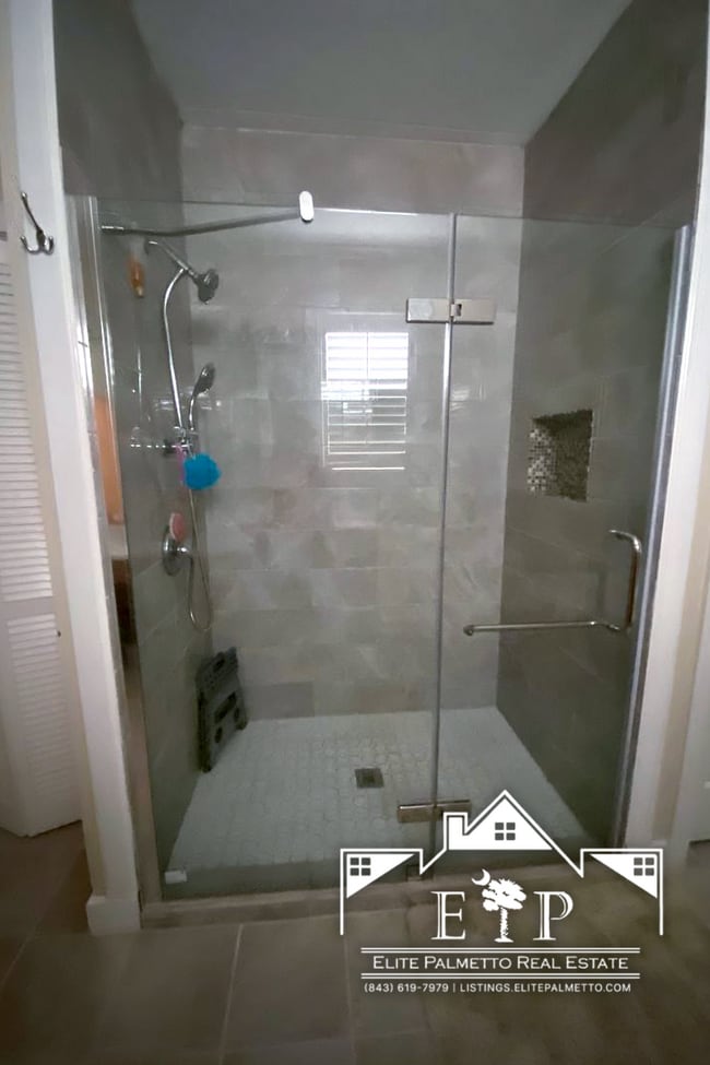 Photo - Beautiful Brick Home for Rent – Spacious, Bright & Welcoming